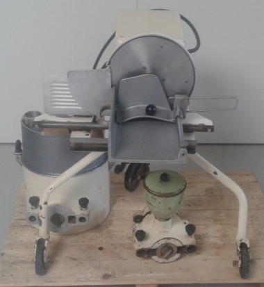 Univerzální robot HU 1000