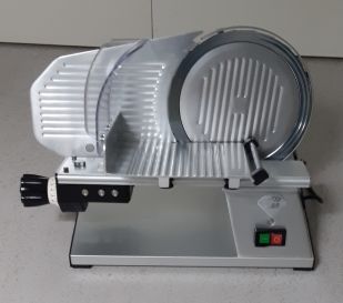 Nářezový stroj RM Gastro GMS 250